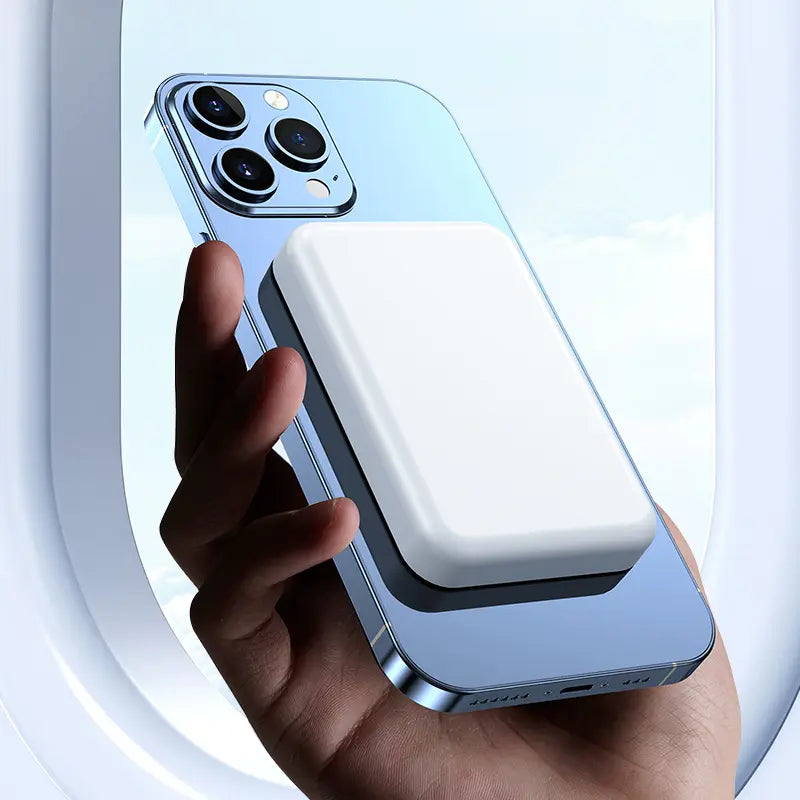 Flumyr™ Snap-On Zero-Bulk Magnetic Wireless Power Bank